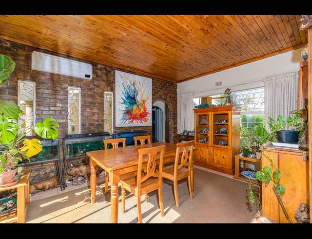 4 BEDROOM HOUSE FOR SALE IN WELTEVREDEN PARK